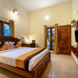 Itsy Hotels Retreat Villa - Near Power House Waterfalls, Munnar，位于蒙纳的酒店