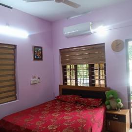 4 bedroom homestay, 1st floor with balcony garden, hotell i Ernakulam