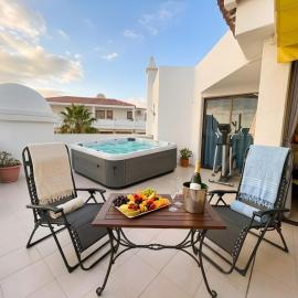Penthause Luxe 501 sea View pool، فندق في بلايا فانياب