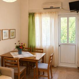 Pavlos Apartment - Leontari Stay with Garden View