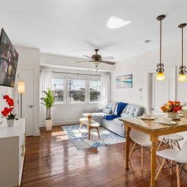 Sunny Beach Retreat 3 Min Walk to Sand, hotel in Brigantine