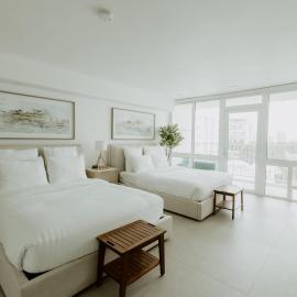 Elegant Studio with Ocean Views - Isla Verde Beach