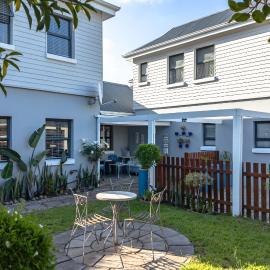 No 1 The Sandals, hotel em Sedgefield