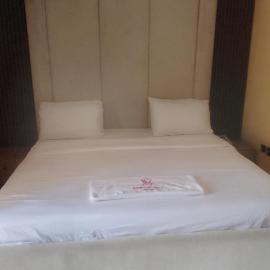 Sampton Villa Hotel