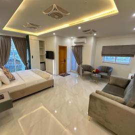 Redline Premier Hotel