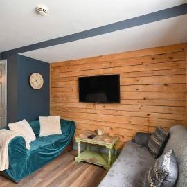 Modern 5 Bedroom Budget Apartment in Headingley