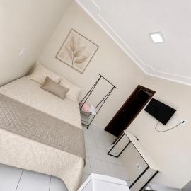 Quarto kitnet n 03 completo, banheiro, cozinha e garagem