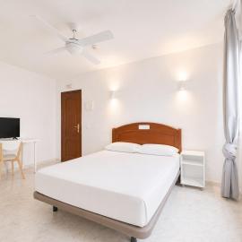 Hostal la Embajada, viešbutis mieste Talavera de la Reina