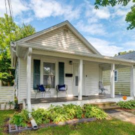 Cozy 3-Bedroom Home close to ISU & IWU, Sleeps 6