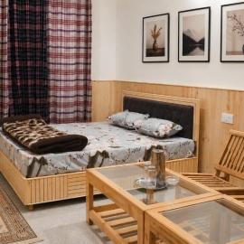 Pangi Hazel Home stay, viešbutis mieste Hīnsā