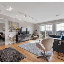 Penthouse Style Condo with City View, hotell i Cincinnati