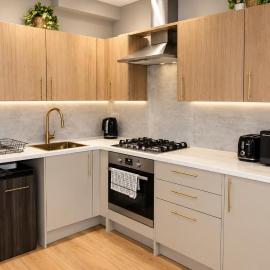 Modern 2BR Flat in Hendon with Private Parking, hotel din Colindale