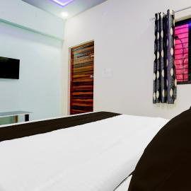 SPOT O SKY LINE, hotel em Chandrapur