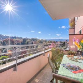 Appartamento Residenza Chiara: Sunny Balcony and Mountain View - Happy Rentals
