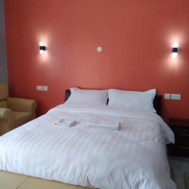 Kiirua Farm House Lodge,Meru的飯店