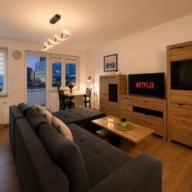 Skyline Studio with Free Swimming Pool, Sauna, Gym