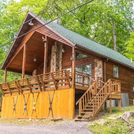 Fawn View Cabin, готель у місті МакГенрі