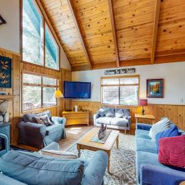 Pine Paradise, hotel a Camp Connell