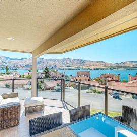 Lake Chelan Shores: Lakeside Luxury #19-5