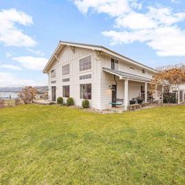 Fielding Hills Winery Guest House