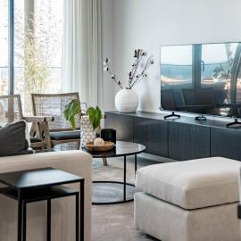 Lme144A Spacious & Luxury Family Home