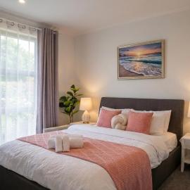 Private2-Bedroom Guest Suite on a Lifestyle Property