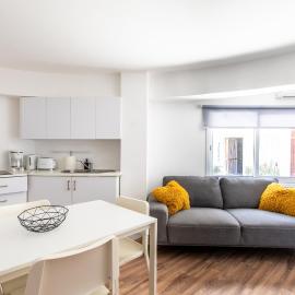 Cozy 2-bedroom apartment near Finikoudes Beach