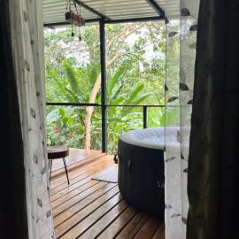 Private Villa & Jacuzzi - Nature Near Fortuna River