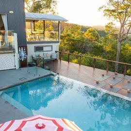Hinterland Dreamers Poolside Retreat