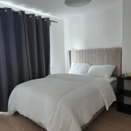 King room with ensuite bathroom