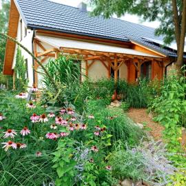 Esterka Village, хотел в Esterka