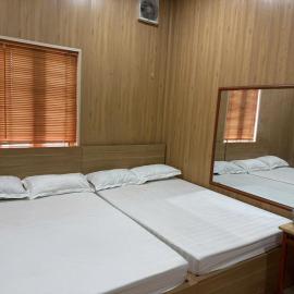 Nhà nghỉ - Homestay A Páo Cam Ranh: Cam Ranh şehrinde bir otel