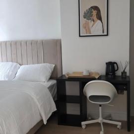 King room with en-suite bathroom, hotel a Mulhurddart