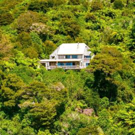 Moetapu Bay Bliss - Marlborough Sounds Retreat