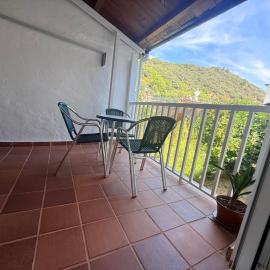 el piso de Chon