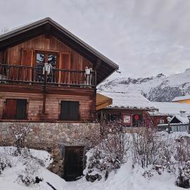 Chalet en bois "Les 3 Petits Cochons" Puy Saint Vincent Village