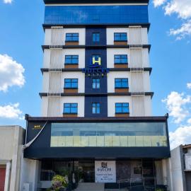 Dulcee Suites-Minglanilla, hotel en Minglanilla