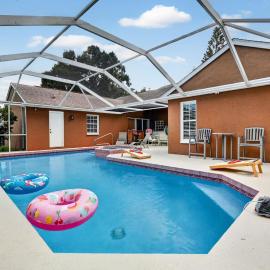 Venice Pool & Spa Retreat - 4BR - Sleeps 8
