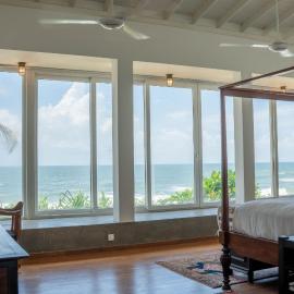 Villa Sayura by TONIK, - Beachfront Villa with Jacuzzi, hotel in Boossa