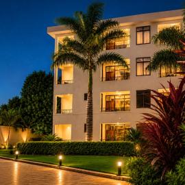 Mawina Homes and Apartments โรงแรมในBarangata