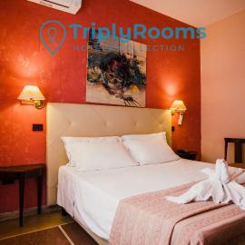 TriplyRooms Collection - Pisa Central Station