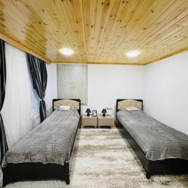 The House 39, hotel em Sheki