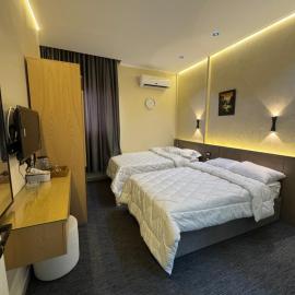 فندق غرف فندقية مكيفة بحمام خاص كامل الخدمات بروف جاردن, Hotel in Shibīn al Kawm