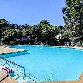 Golf Retreat 832