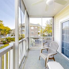 Cypress Bay 14-204, hotel di Little River