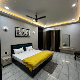 Narmada Garden And Resort, hotel di Phalghāt