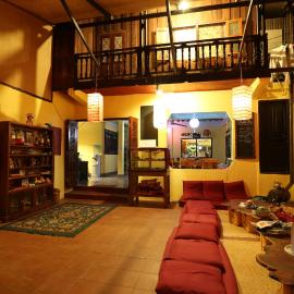 Delilah's Cafe and Hostel