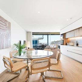 Sleek Gaia Oasis, Modern Gaia Retreat and Balcony