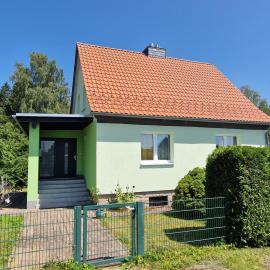 Freistehendes Ferienhaus Markgraf in ruhiger Lage, hotel en Elend