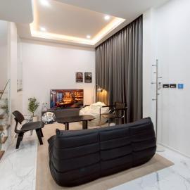 Luxury 4BR Game Room Near BTS Asok Nana